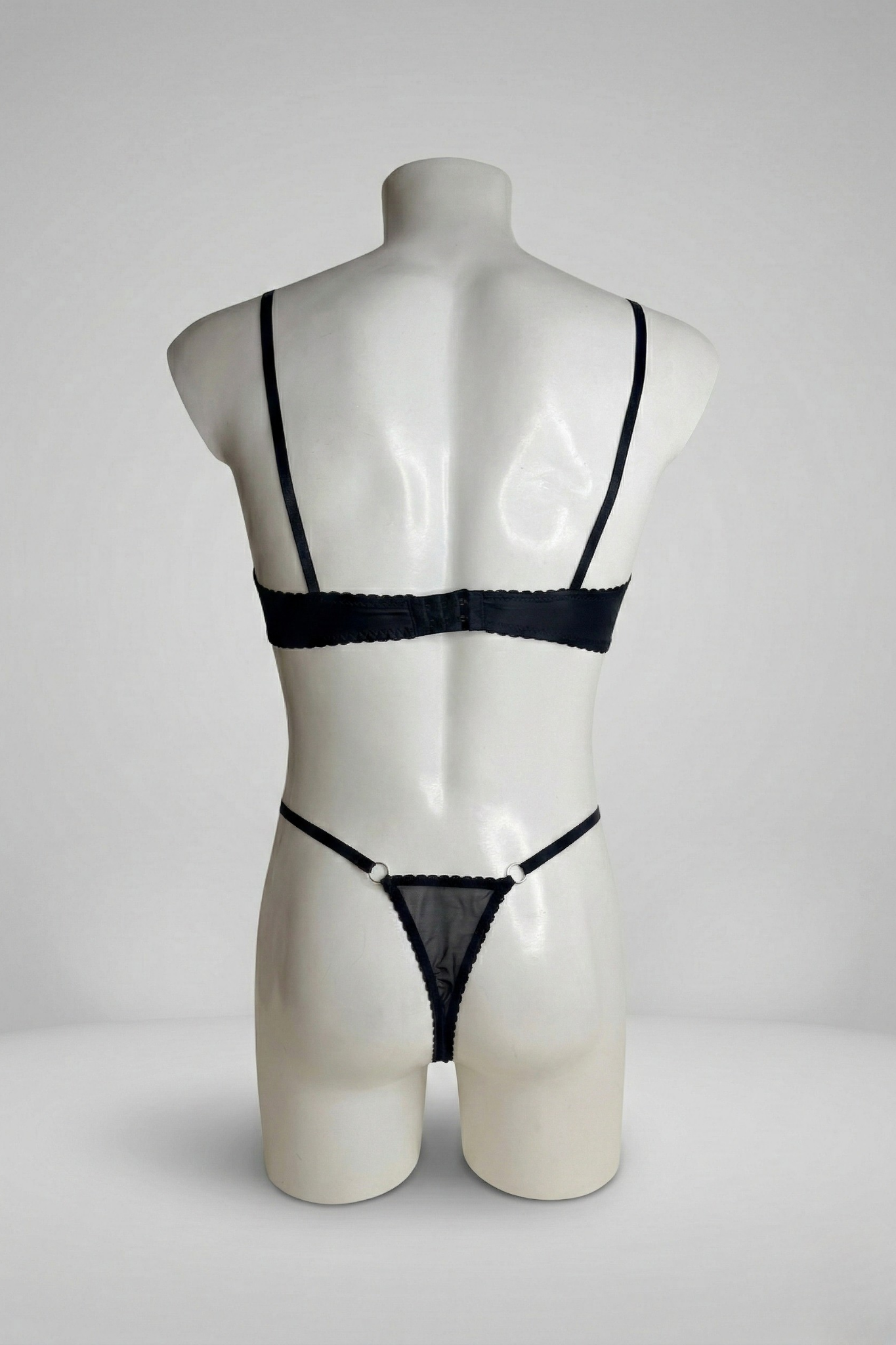 Men's Black Floral Lace Lingerie Set – Underwire Bra & Thong